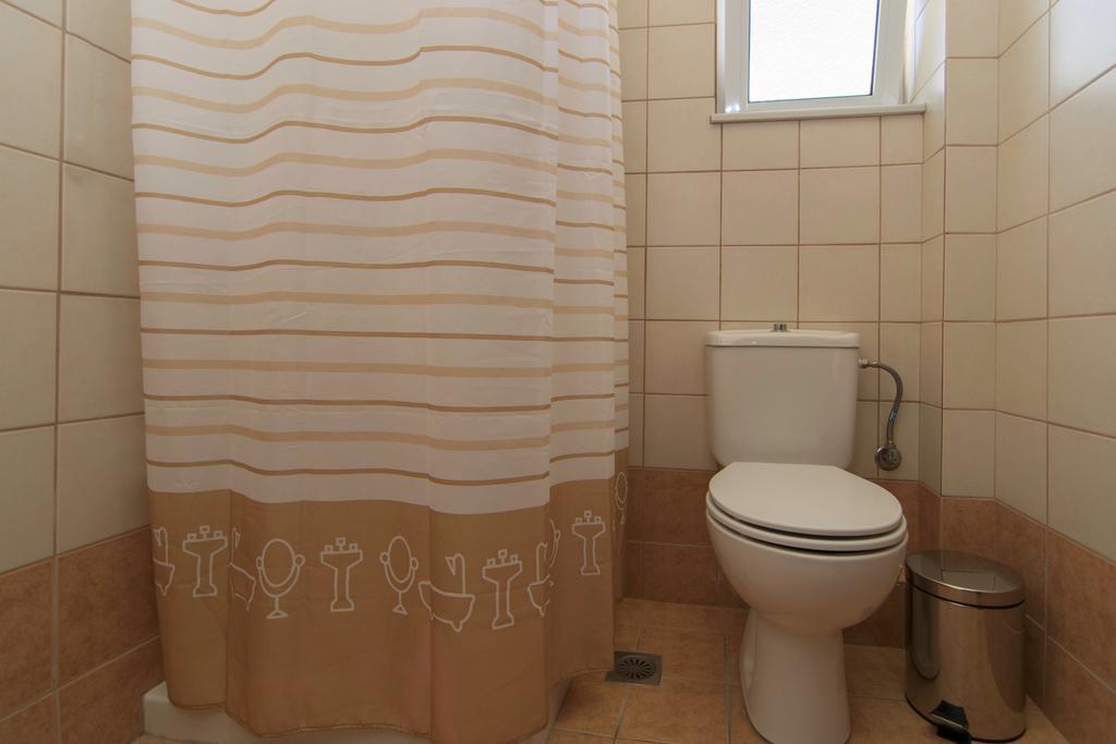 Oreia Palaiochora Bagian luar foto